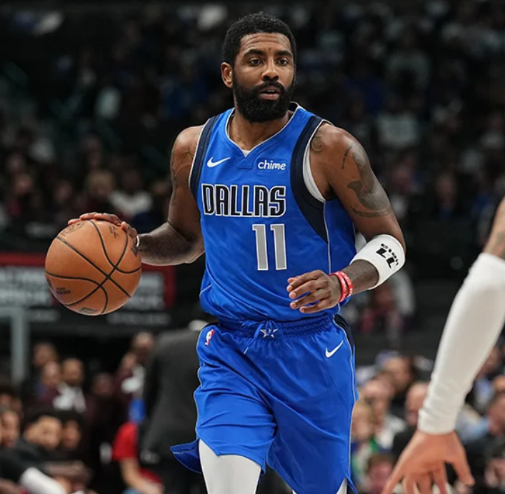 手里有三张 手里有三张