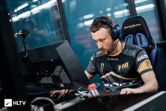 人逐步接管 人逐步接管